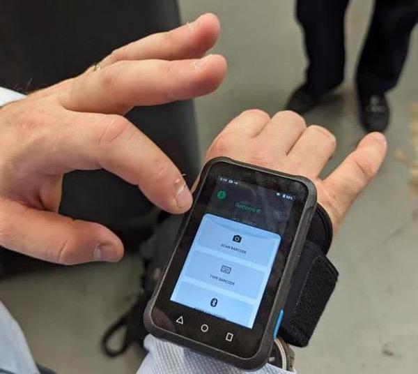 Trackersack App on a Wearable Device